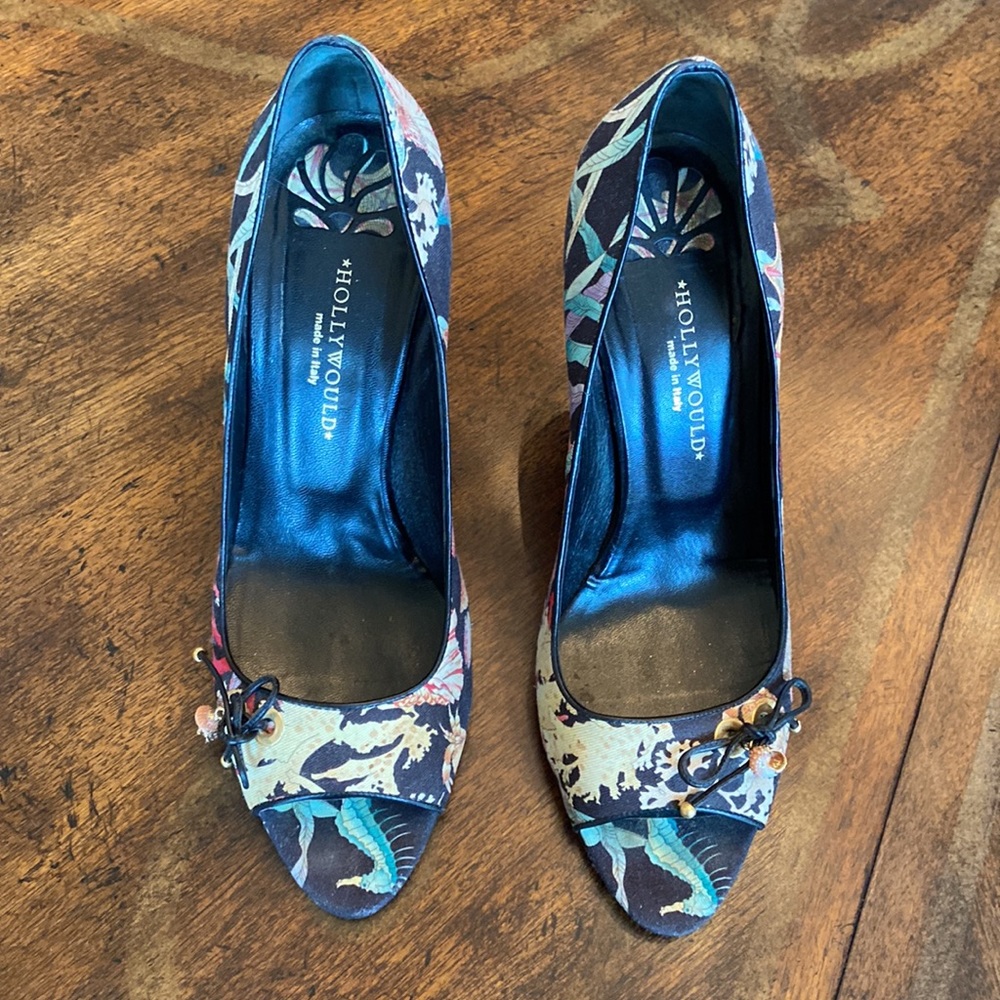 Hollywould Open Toe Heels - Like New - Picture 2 of 9